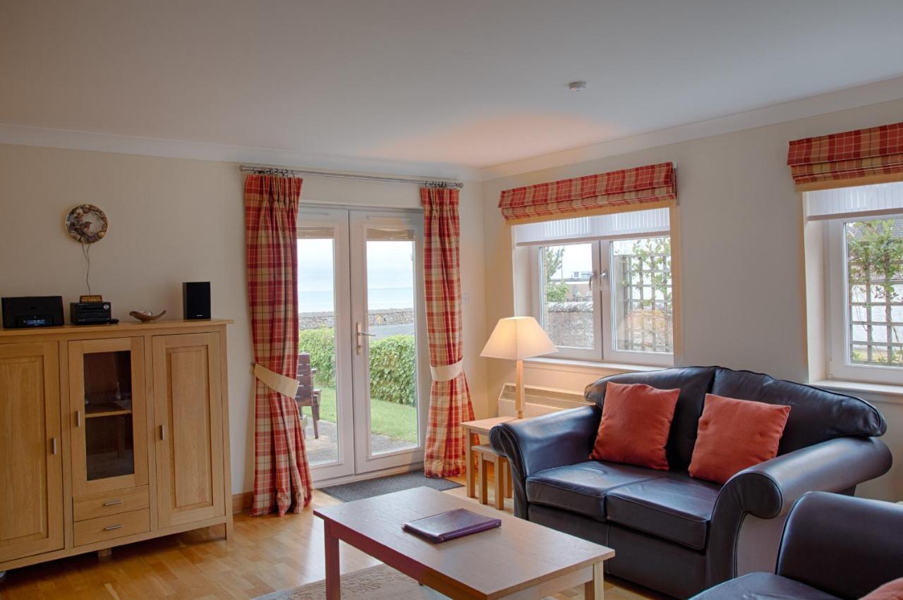 Links Apartment Brora Exterior photo
