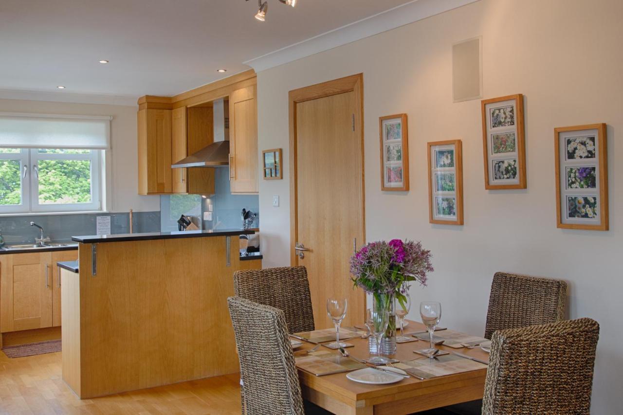 Links Apartment Brora Exterior photo