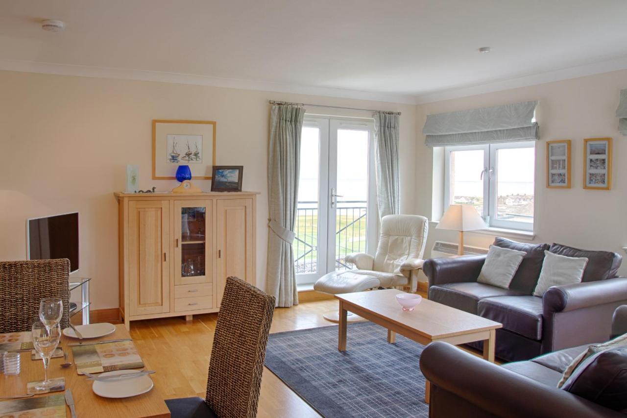 Links Apartment Brora Exterior photo