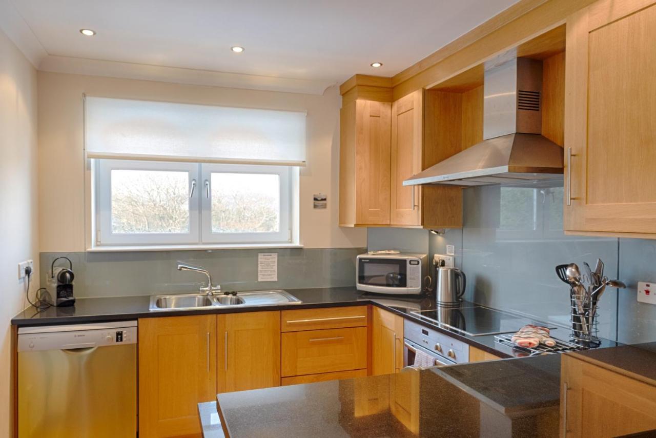 Links Apartment Brora Exterior photo