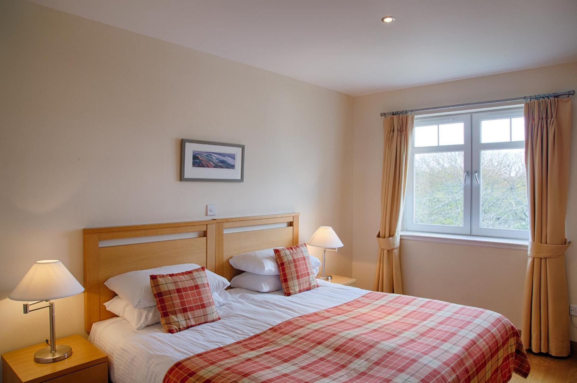 Links Apartment Brora Exterior photo